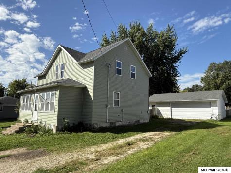 105 S Jefferson Street Stacyville IA 50476
