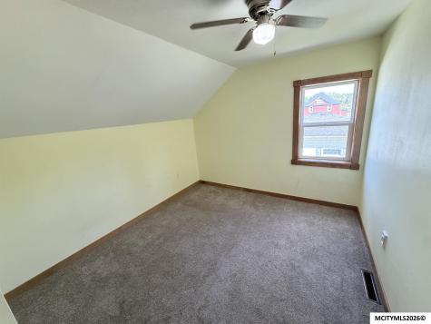 105 S Jefferson Street Stacyville IA 50476