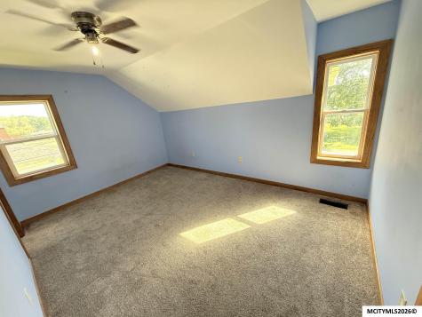 105 S Jefferson Street Stacyville IA 50476