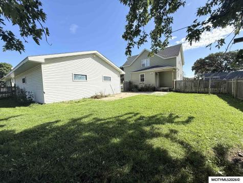 105 S Jefferson Street Stacyville IA 50476