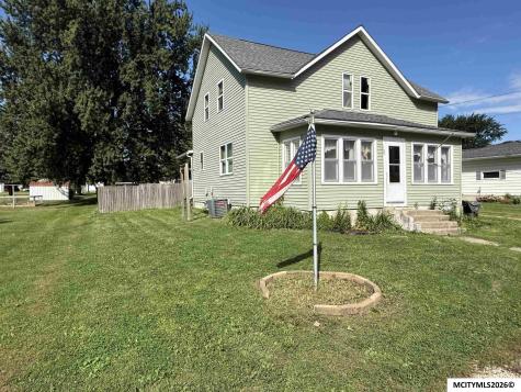 105 S Jefferson Street Stacyville IA 50476