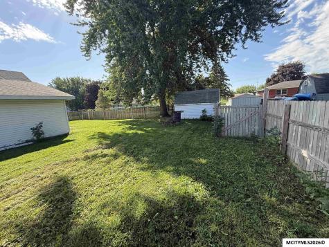 105 S Jefferson Street Stacyville IA 50476