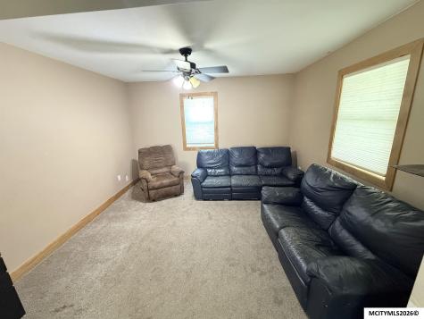 105 S Jefferson Street Stacyville IA 50476