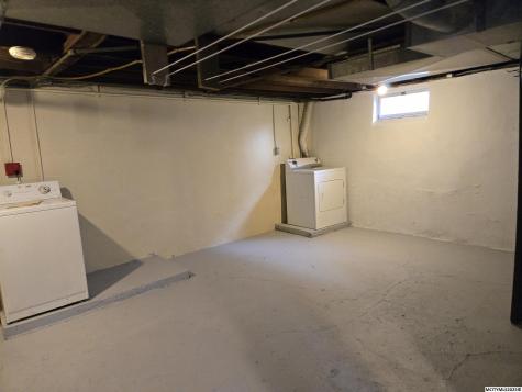 221 14th NW Mason City IA 50401