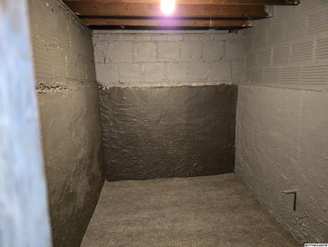 221 14th NW Mason City IA 50401