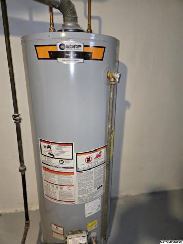 221 14th NW Mason City IA 50401