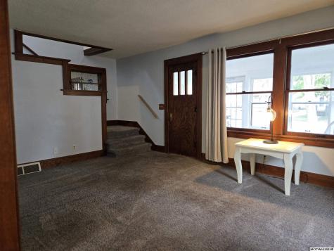 221 14th NW Mason City IA 50401