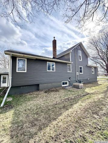 111 N Sullivan Avenue Nora Springs IA 50458