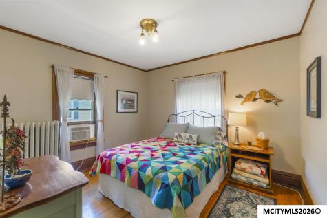 221 7th NW Mason City IA 50401