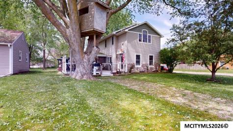 715 S 12th Street Clear Lake IA 50428