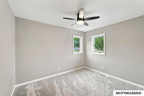 241 27th SW Mason City IA 50401