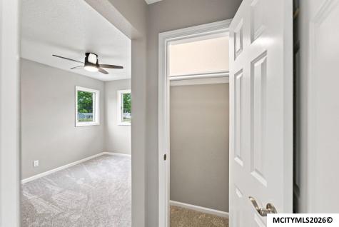 241 27th SW Mason City IA 50401
