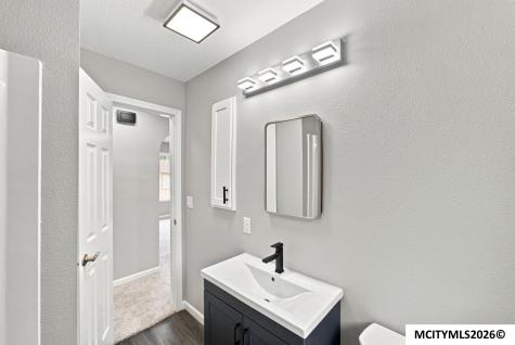 241 27th SW Mason City IA 50401