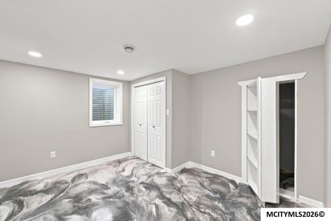 241 27th SW Mason City IA 50401