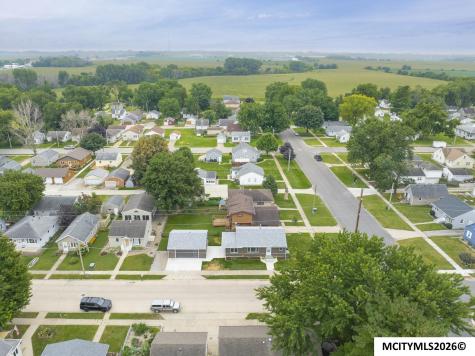 241 27th SW Mason City IA 50401
