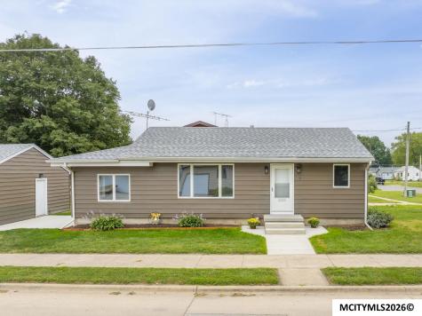 241 27th SW Mason City IA 50401
