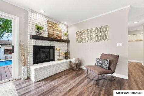 307 Orchard Lane Clear Lake IA 50428