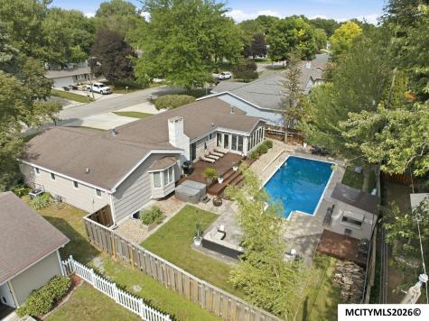 307 Orchard Lane Clear Lake IA 50428