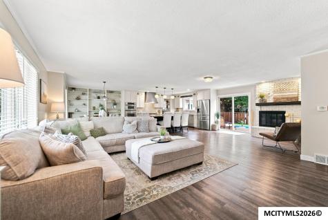 307 Orchard Lane Clear Lake IA 50428