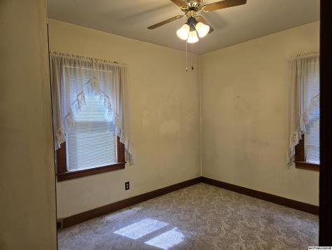 1022 N Monroe Avenue Mason City IA 50401