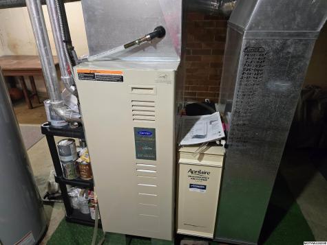 1022 N Monroe Avenue Mason City IA 50401