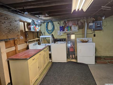 1022 N Monroe Avenue Mason City IA 50401