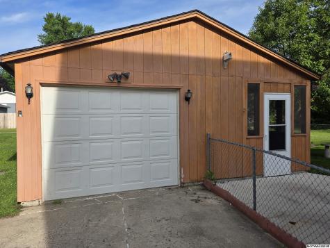 1022 N Monroe Avenue Mason City IA 50401