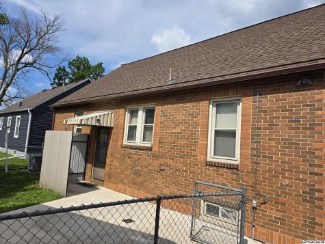 1022 N Monroe Avenue Mason City IA 50401