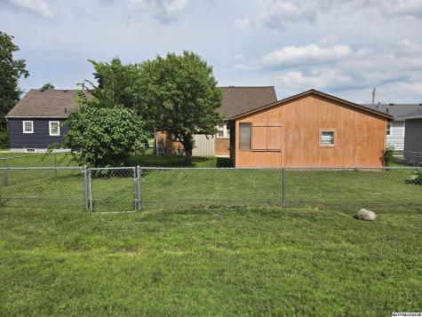 1022 N Monroe Avenue Mason City IA 50401