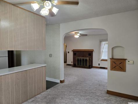 1022 N Monroe Avenue Mason City IA 50401