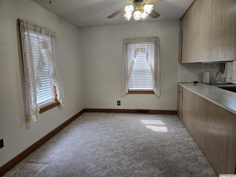 1022 N Monroe Avenue Mason City IA 50401