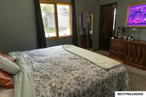 8 Williamsburg Circle Mason City IA 50401