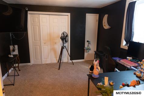 8 Williamsburg Circle Mason City IA 50401
