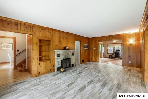 715 N Hampshire Avenue Mason City IA 50401