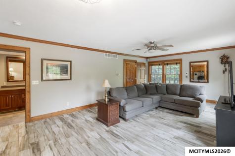715 N Hampshire Avenue Mason City IA 50401