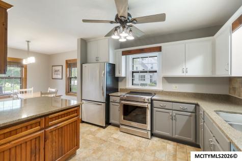 715 N Hampshire Avenue Mason City IA 50401