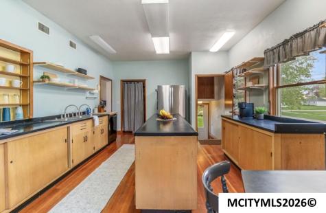 220 Borst Street Sheffield IA 50475