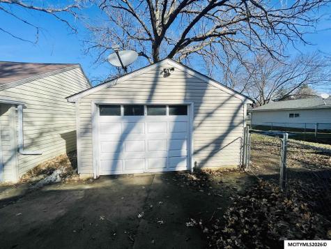 954 15th Street NE Mason City IA 50401
