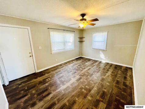 954 15th Street NE Mason City IA 50401