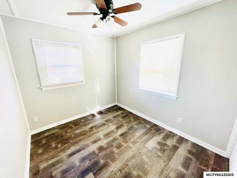 954 15th Street NE Mason City IA 50401