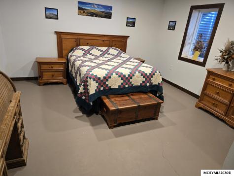 934 11th NE Mason City IA 50401