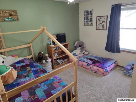 934 11th NE Mason City IA 50401