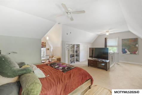 636 2nd NE Mason City IA 50401