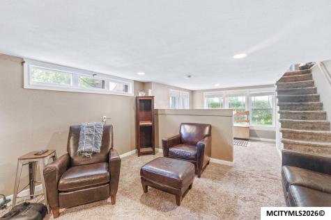 636 2nd NE Mason City IA 50401