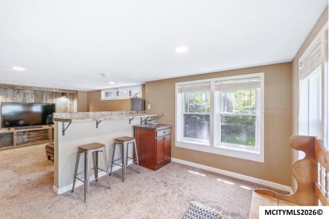 636 2nd NE Mason City IA 50401