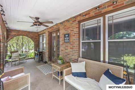 636 2nd NE Mason City IA 50401