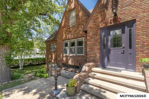 636 2nd NE Mason City IA 50401