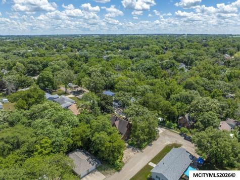 636 2nd NE Mason City IA 50401