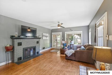 636 2nd NE Mason City IA 50401
