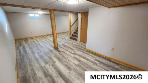 537 NE 4th Street Mason City IA 50401
